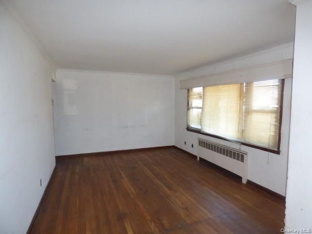 35 Gardner Avenue, Hicksville, NY 11801