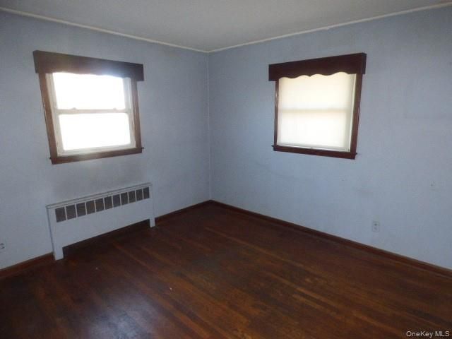 35 Gardner Avenue, Hicksville, NY 11801