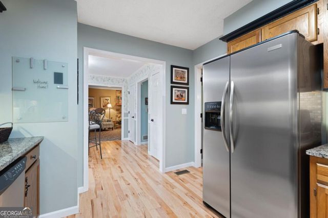 5200 Bedwood Way, Douglasville, GA 30135