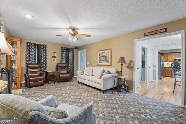 5200 Bedwood Way, Douglasville, GA 30135