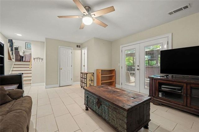 996 Miles Court, Powder Springs, GA 30127