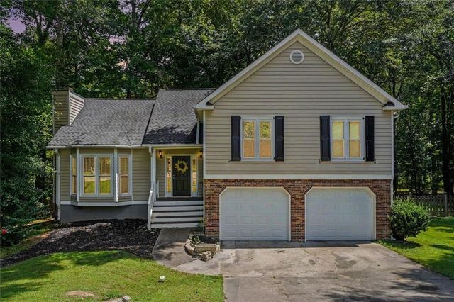 996 Miles Court, Powder Springs, GA 30127