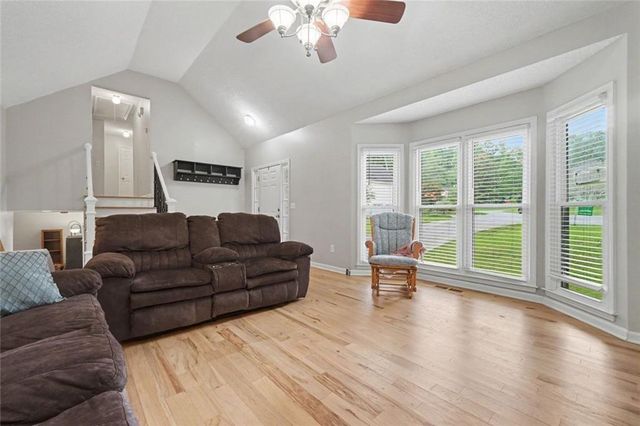 996 Miles Court, Powder Springs, GA 30127