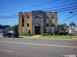196 Hamilton Avenue 2, Massapequa, NY 11758