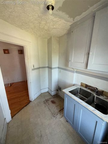 9931 Cascade Street, Detroit, MI 48204