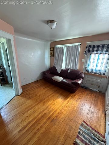 9931 Cascade Street, Detroit, MI 48204