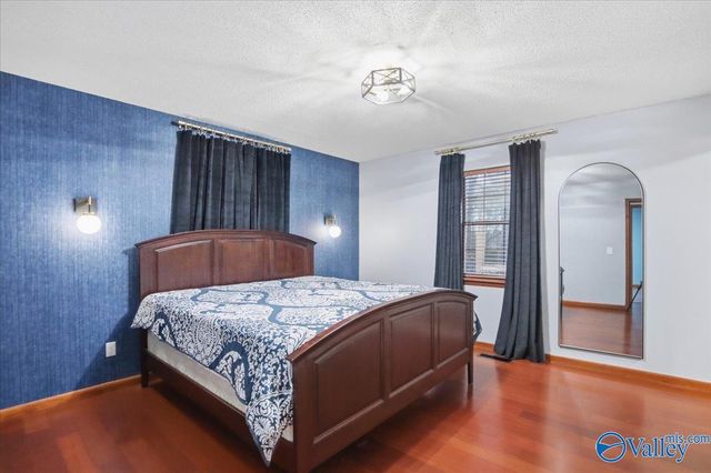 1450 Marks Drive NW, Hartselle, AL 35640