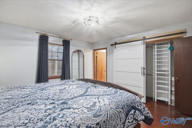 1450 Marks Drive NW, Hartselle, AL 35640