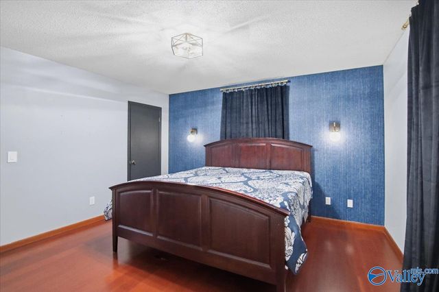 1450 Marks Drive NW, Hartselle, AL 35640