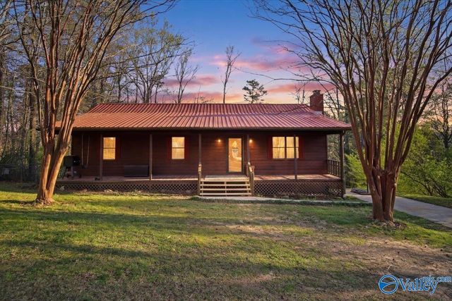 1450 Marks Drive NW, Hartselle, AL 35640