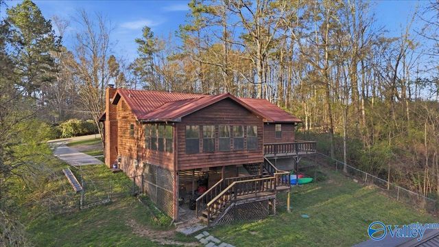 1450 Marks Drive NW, Hartselle, AL 35640