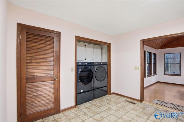 1450 Marks Drive NW, Hartselle, AL 35640