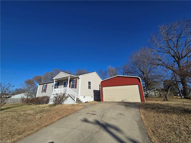 905 Hunt Street, Burlington, NC 27217