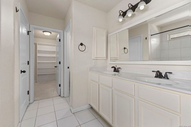 369 DERBY DR, Boerne, TX 78006