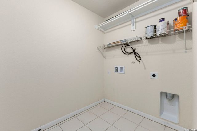 369 DERBY DR, Boerne, TX 78006