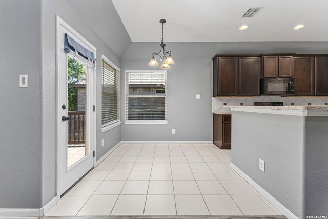 369 DERBY DR, Boerne, TX 78006