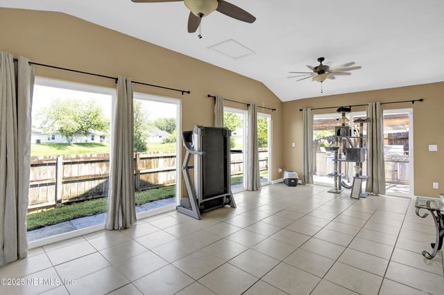 1695 NORTHGLEN Circle, Middleburg, FL 32068
