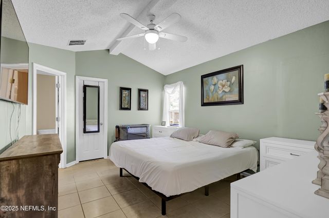 1695 NORTHGLEN Circle, Middleburg, FL 32068