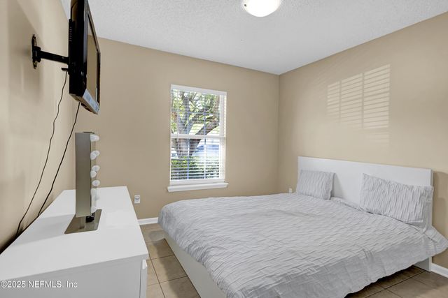 1695 NORTHGLEN Circle, Middleburg, FL 32068