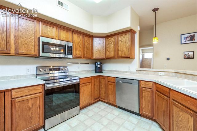 2085 Montura View 102, Colorado Springs, CO 80919