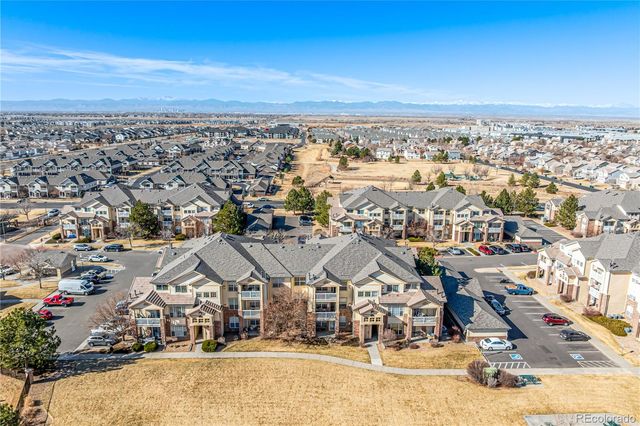 5726 N Genoa Way 301, Aurora, CO 80019