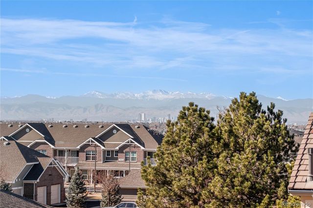 5726 N Genoa Way 301, Aurora, CO 80019