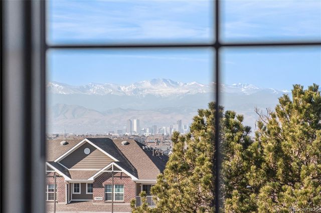 5726 N Genoa Way 301, Aurora, CO 80019