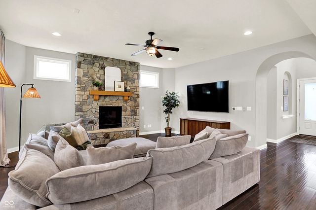 7539 Sly Fox Drive, Indianapolis, IN 46237