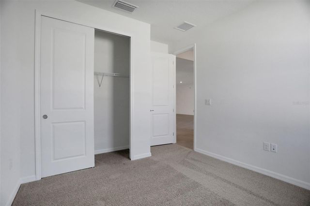 17477 VALLEYWOOD PARKWAY, Land O Lakes, FL 34638