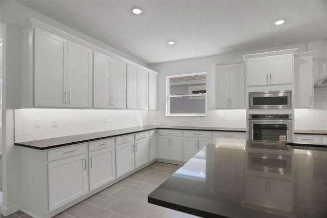 17477 VALLEYWOOD PARKWAY, Land O Lakes, FL 34638