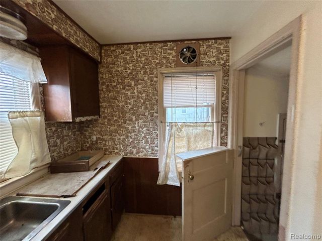 12219 Stout Street, Detroit, MI 48228