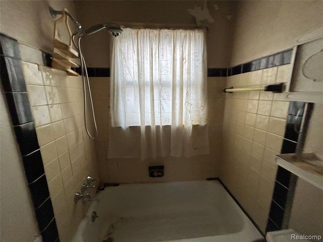 12219 Stout Street, Detroit, MI 48228