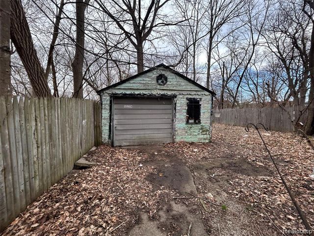 12219 Stout Street, Detroit, MI 48228