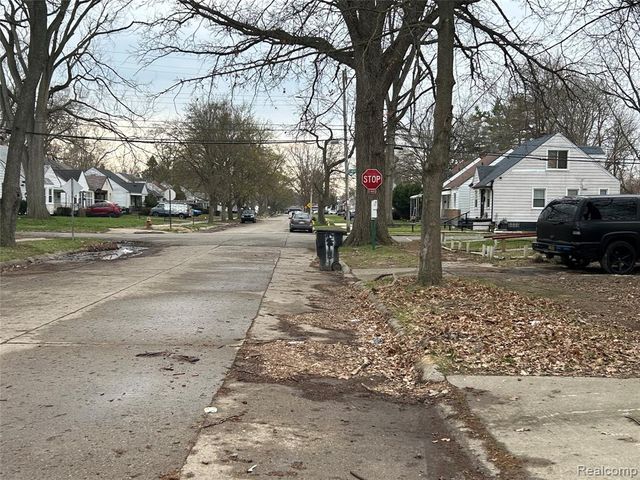12219 Stout Street, Detroit, MI 48228