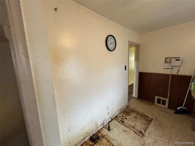 12219 Stout Street, Detroit, MI 48228