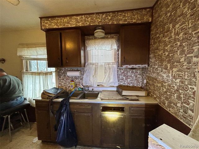 12219 Stout Street, Detroit, MI 48228