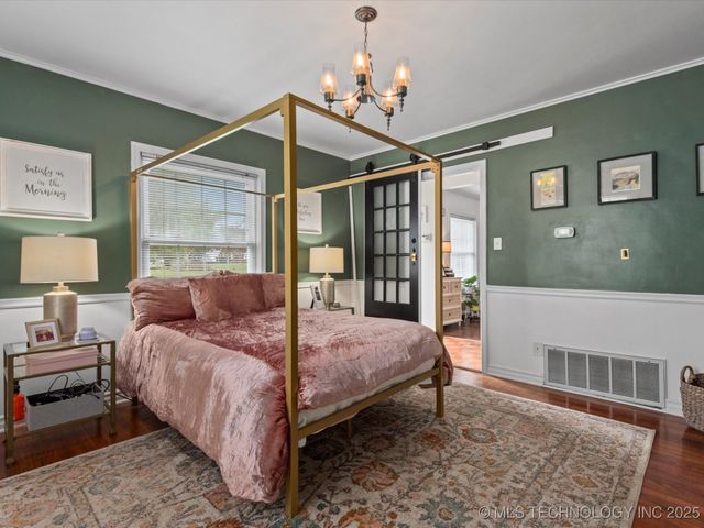 1629 Dewey Avenue, Bartlesville, OK 74003