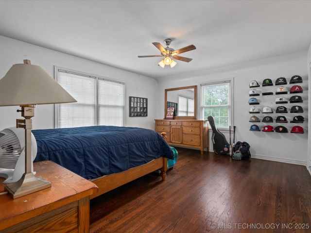 1629 Dewey Avenue, Bartlesville, OK 74003