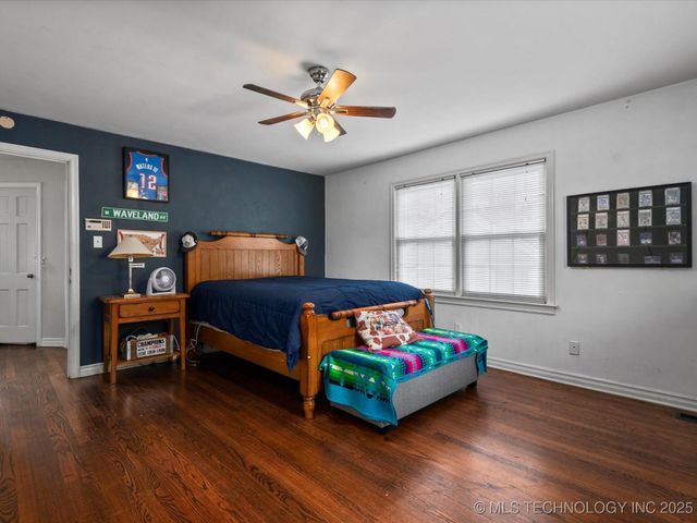 1629 Dewey Avenue, Bartlesville, OK 74003