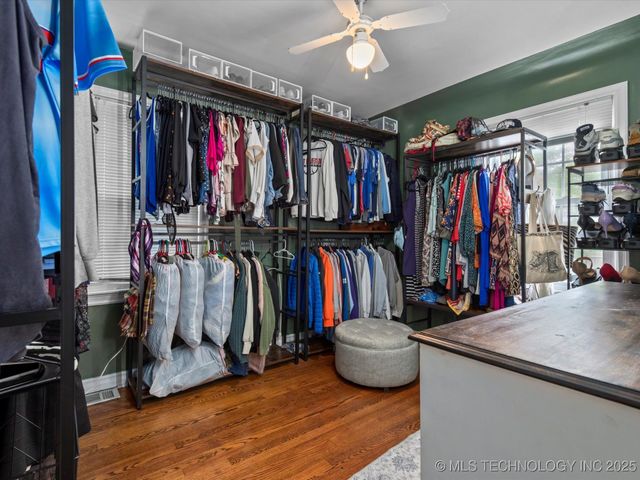 1629 Dewey Avenue, Bartlesville, OK 74003