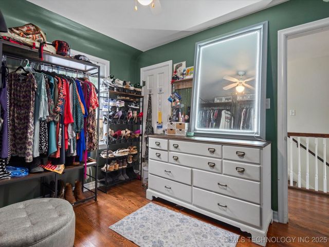 1629 Dewey Avenue, Bartlesville, OK 74003