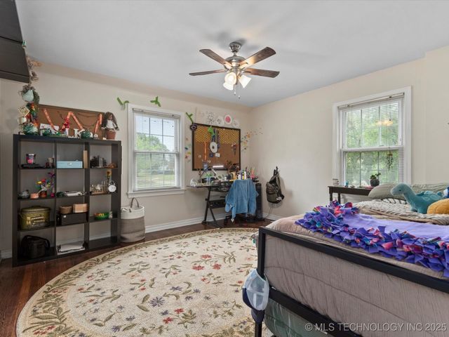 1629 Dewey Avenue, Bartlesville, OK 74003