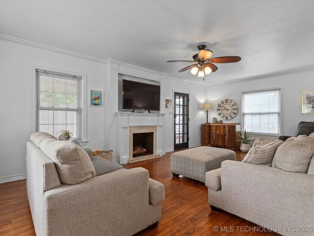 1629 Dewey Avenue, Bartlesville, OK 74003