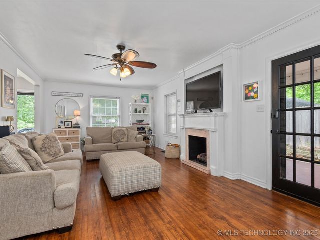 1629 Dewey Avenue, Bartlesville, OK 74003