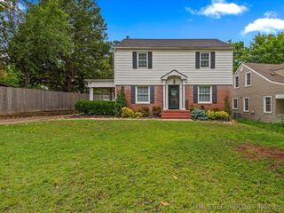 1629 Dewey Avenue, Bartlesville, OK 74003