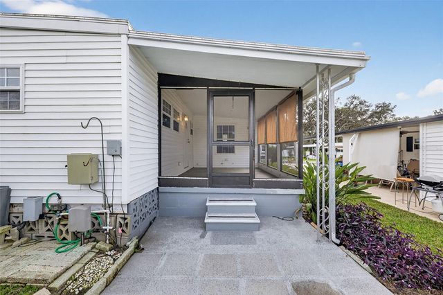 37303 KINKAID DRIVE, Zephyrhills, FL 33541