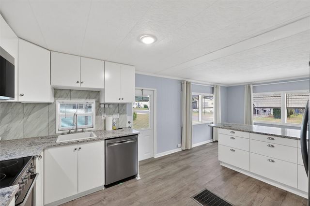 37303 KINKAID DRIVE, Zephyrhills, FL 33541