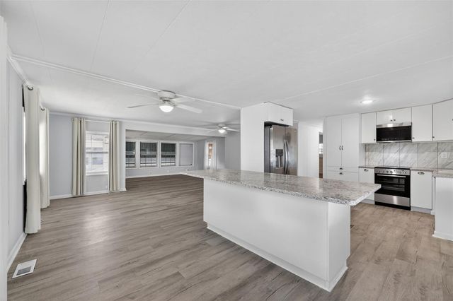 37303 KINKAID DRIVE, Zephyrhills, FL 33541