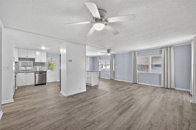 37303 KINKAID DRIVE, Zephyrhills, FL 33541