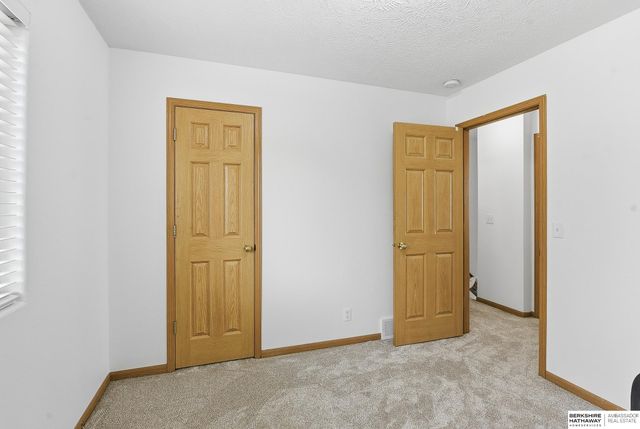 20059 Hopper Street, Omaha, NE 68022